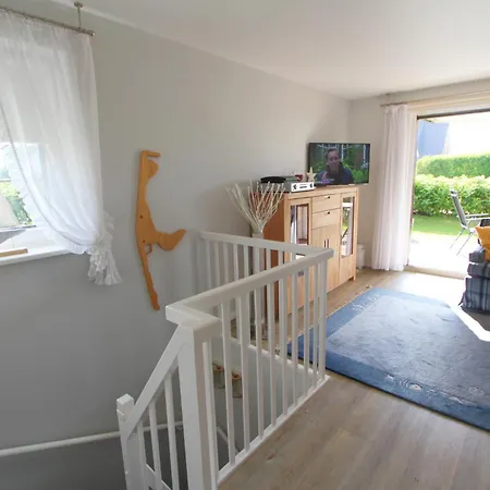 Frisia - Mittelweg 13, App F * Wenningstedt-Braderup